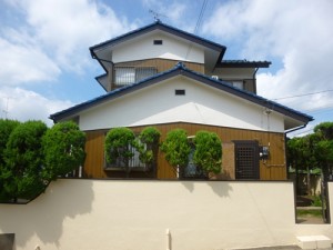 連日、非常に暑い日が続く中での工事となりましたが、職人さんも一生懸命丁寧に仕事を行い、ご主人様にも御近隣の方にもお褒めのお言葉をいただき、大変うれしく感じます！今後の仕事の糧になります！！ありがとうございました。