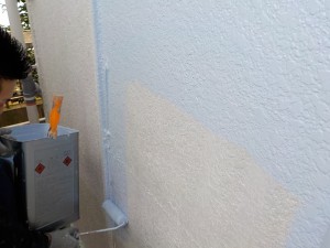 高橋邸外壁下塗り→中塗り